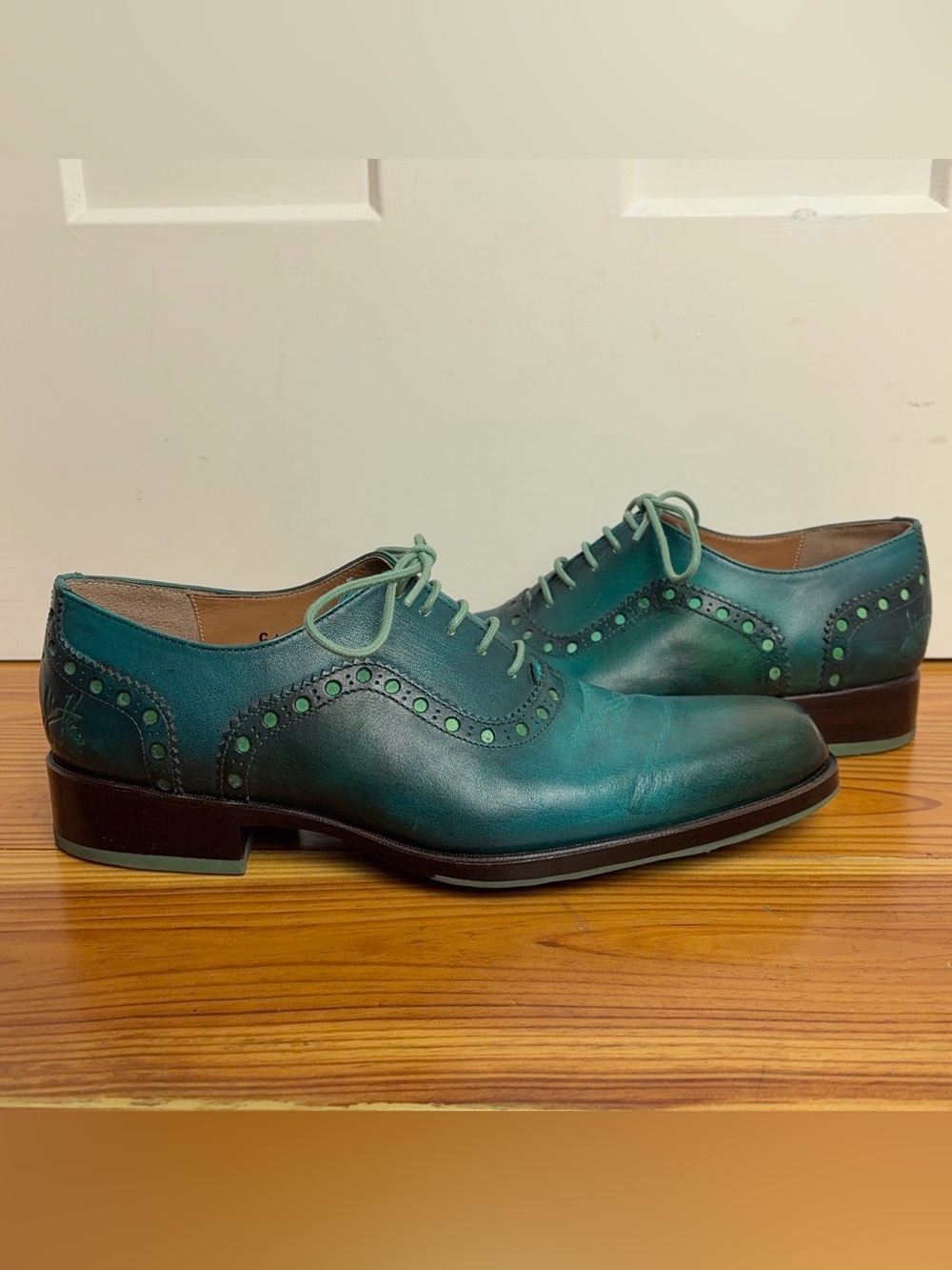 John Fluevog Granville Shoes Men's 8 Turquoise Leather Oxford Brogue Plain Toe - Picture 4 of 16